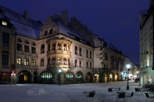 Omnibusbetrieb, Busreisen, Busunternehmen und Reisebüro Norbert